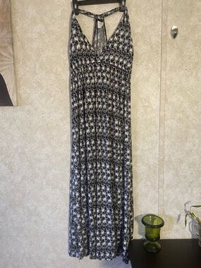Goddess Black and Gray Printed Halter Maxi Dress